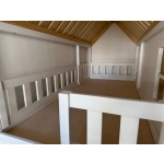 Łóżko piętrowe domek z miejscem do zabawy