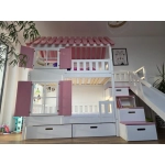 Piętrowe łóżko dla dziewczynek