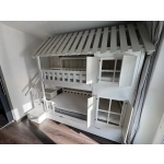 óżko piętrowe ze schodami Katowice – drewniana konstrukcja do pokoju dziecięcego