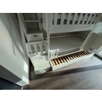 Łóżko piętrowe ze schodami Katowice w nowoczesnej aranżacji wnętrza