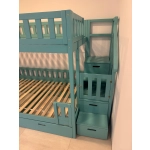 Łóżko ze schodami