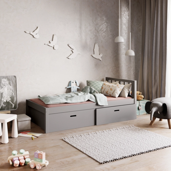 Łóżeczko dziecięce bez barierek z szufladami