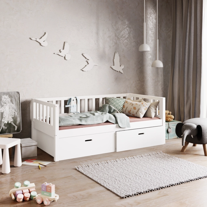 białe Drewniane łóżeczko dla dzieci z szufladami