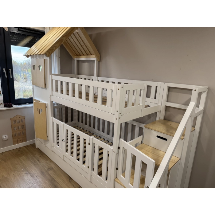 łóżko piętrowe z miejscem dla niemowlaka